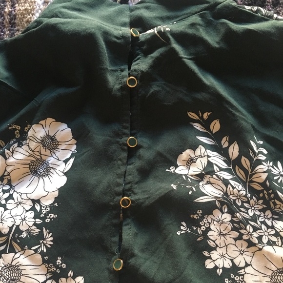 Urban Romantics flowy top! - Picture 4 of 8